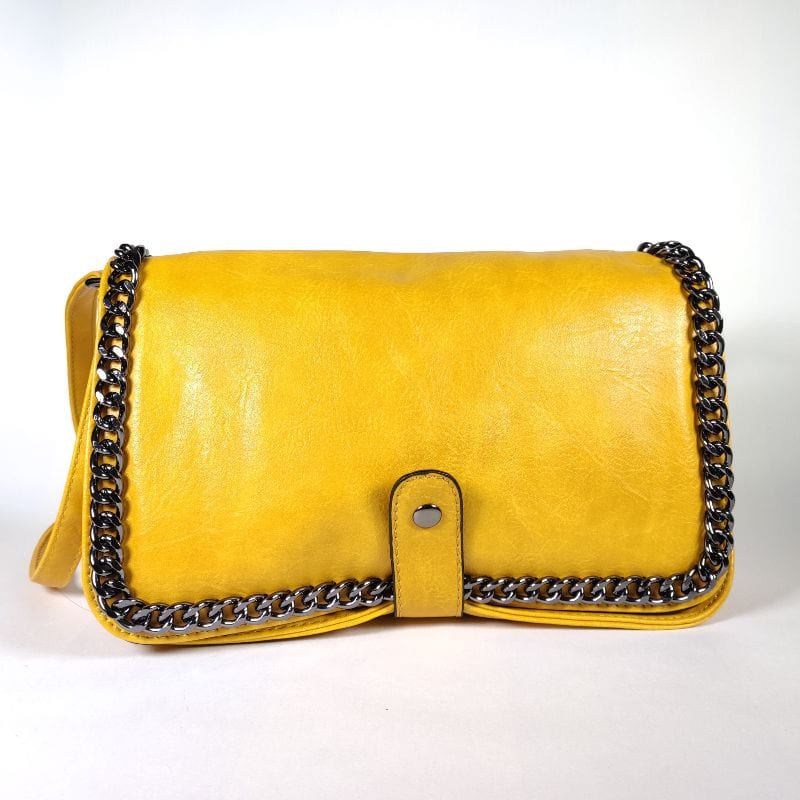 Bolso polipiel detalle cadena