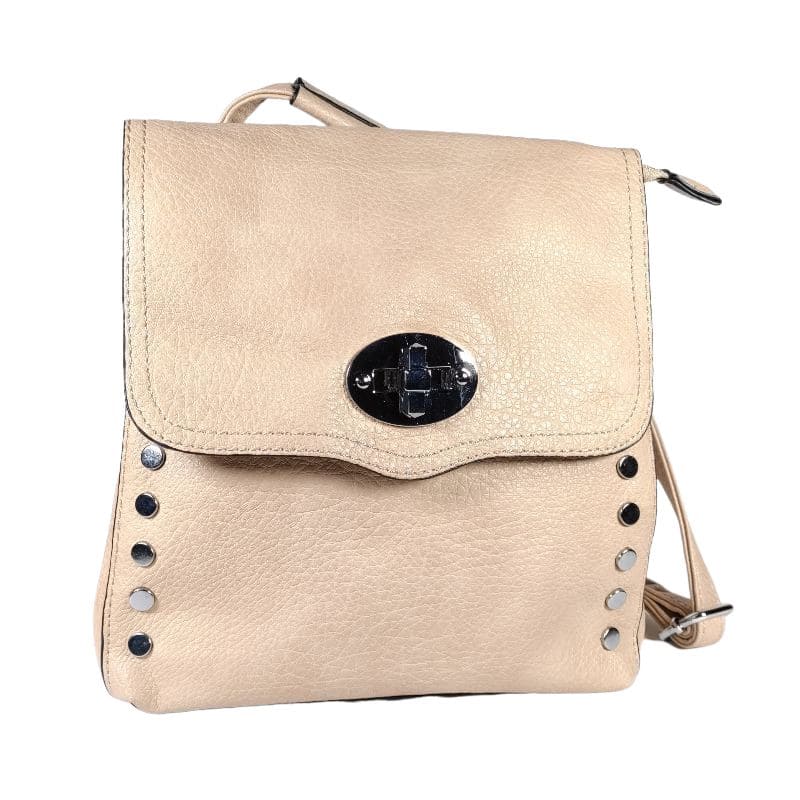 Mochila tachuelas