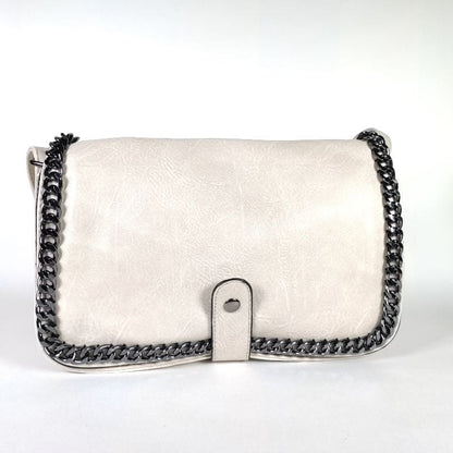 Bolso polipiel detalle cadena